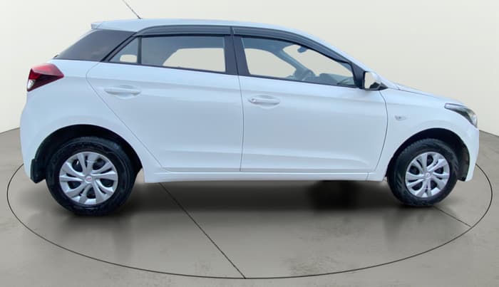2017 Hyundai Elite i20 MAGNA EXECUTIVE 1.2, Petrol, Manual, 99,463 km, Right Side View