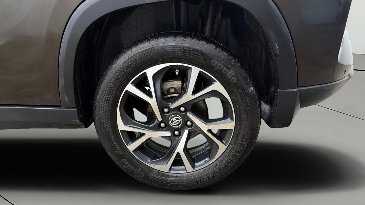 2023 Toyota URBAN CRUISER HYRYDER V HYBRID, Hybrid, Automatic, 58,158 km, Left Rear Wheel