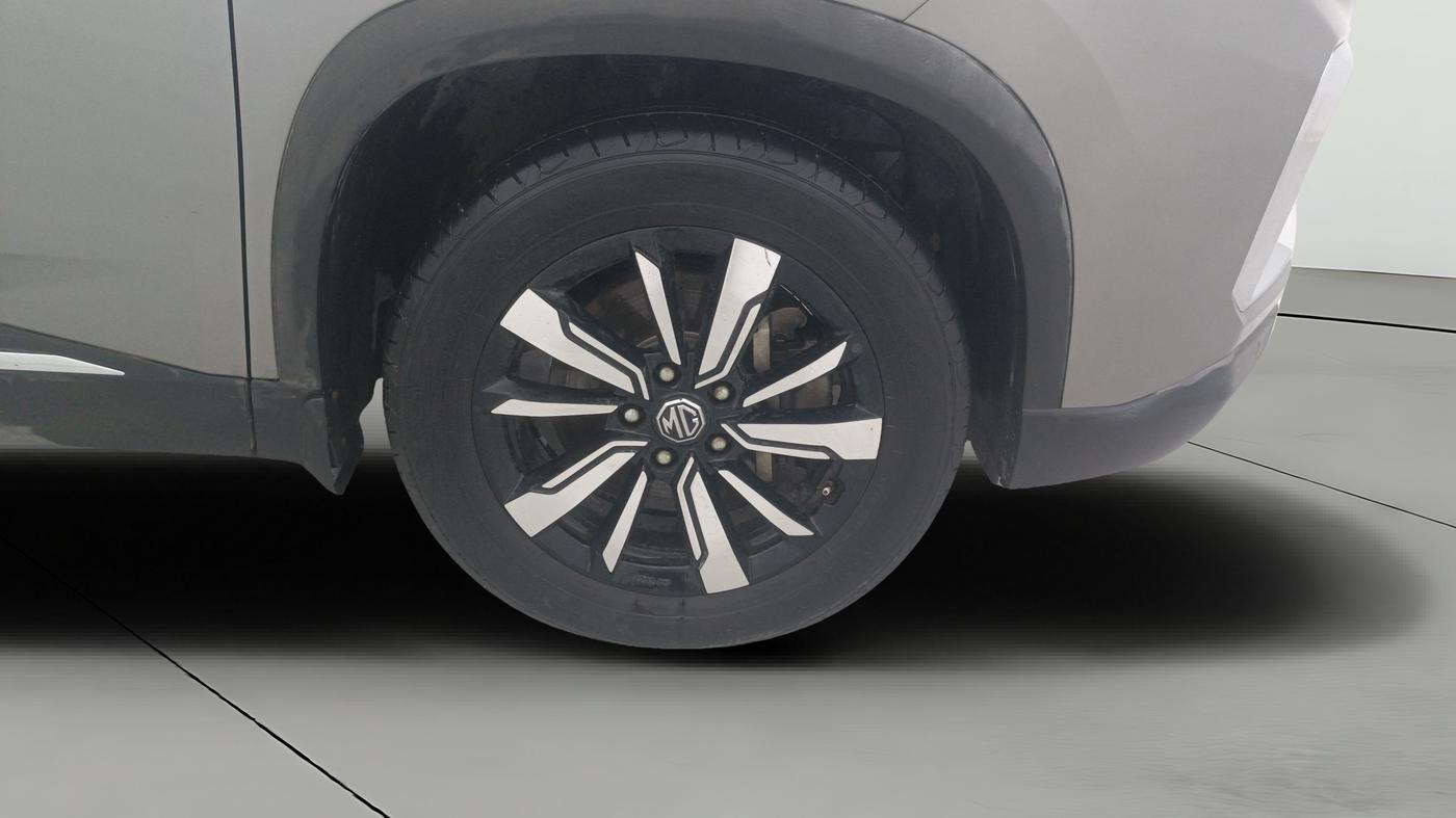 2020 MG HECTOR SHARP 1.5 DCT PETROL, Petrol, Automatic, 60,802 km, Right Front Wheel