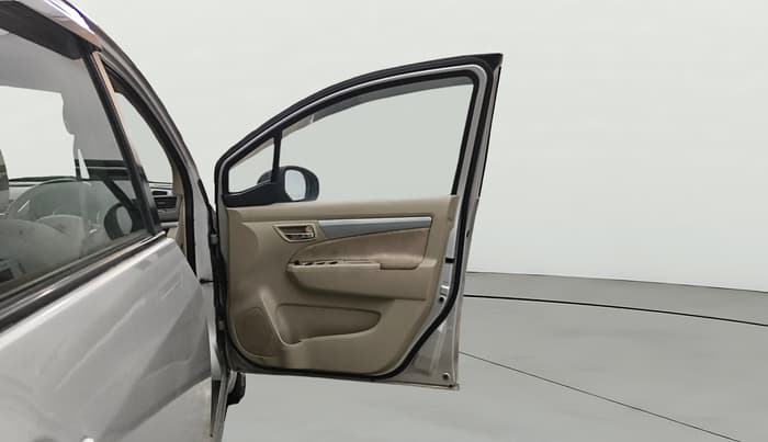 2012 Maruti Ertiga VDI, Diesel, Manual, 85,918 km, RHS Front Door