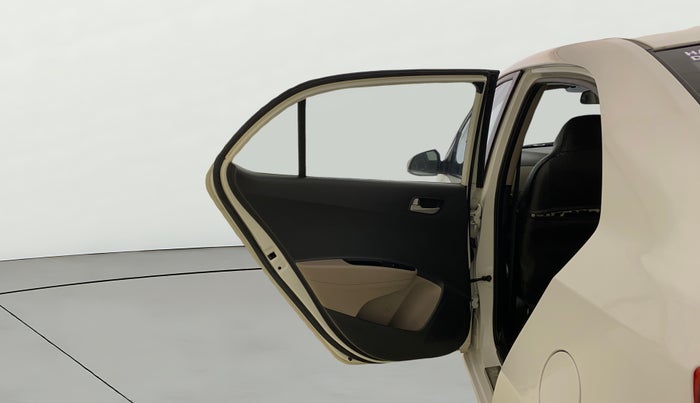 2015 Hyundai Xcent S 1.2, Petrol, Manual, 1,06,092 km, LHS Rear Door