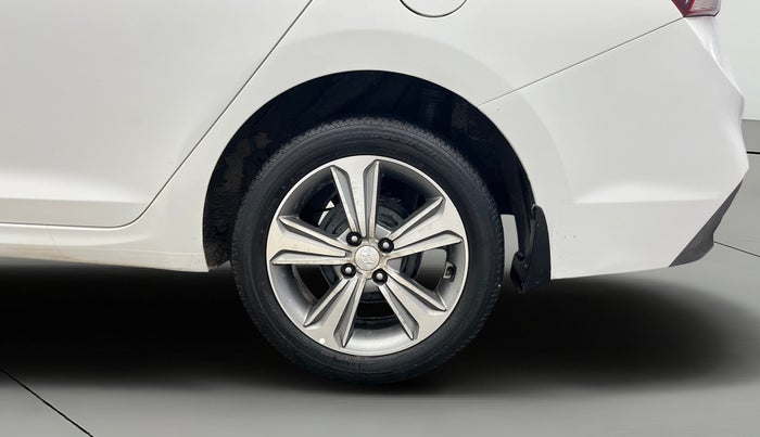 2019 Hyundai Verna 1.6 VTVT SX + AT, Petrol, Automatic, 81,131 km, Left Rear Wheel