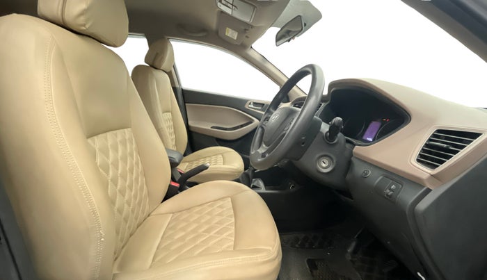 2020 Hyundai Elite i20 MAGNA PLUS 1.2, Petrol, Manual, 44,157 km, Right Side Front Door Cabin