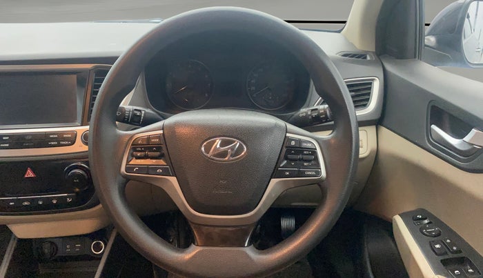 2019 Hyundai Verna 1.6 VTVT SX, CNG, Manual, 88,114 km, Steering Wheel Close Up