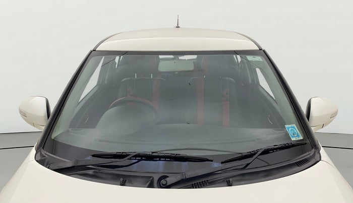 2015 Maruti Swift VXI, Petrol, Manual, 32,092 km, Front Windshield