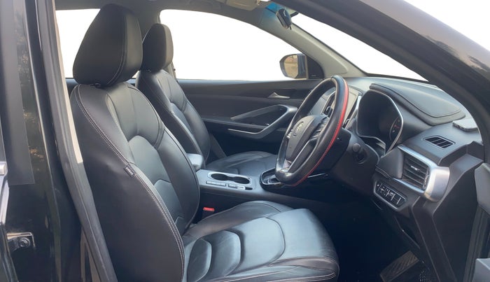 2019 MG HECTOR SMART 1.5 DCT PETROL, Petrol, Automatic, 48,170 km, Right Side Front Door Cabin