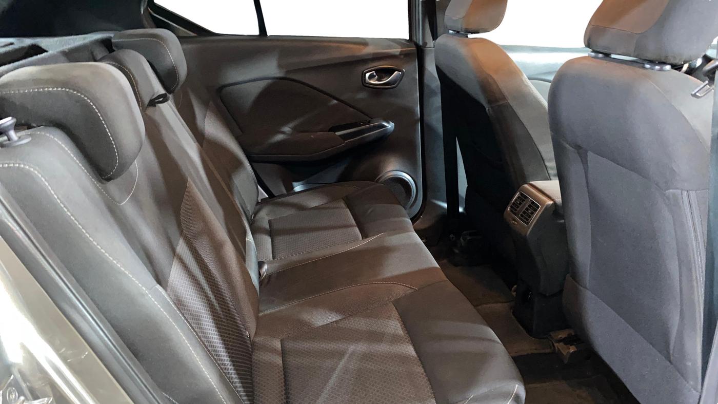 2019 Nissan Kicks XV 1.5, Petrol, Manual, 33,802 km, Right Side Rear Door Cabin