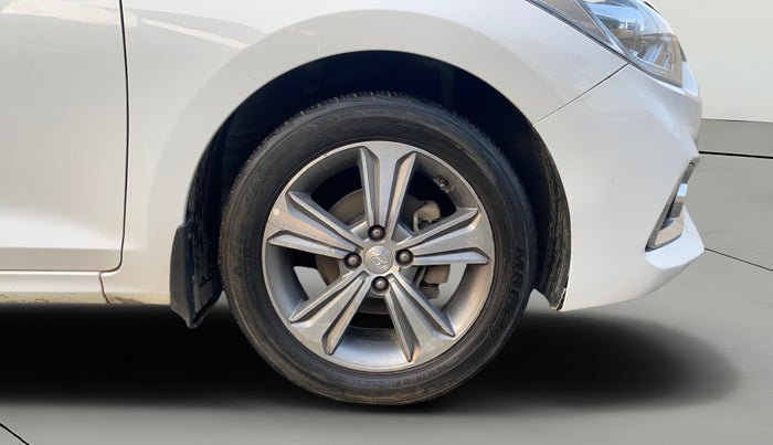 2018 Hyundai Verna 1.6 VTVT SX O, Petrol, Manual, 75,339 km, Right Front Wheel