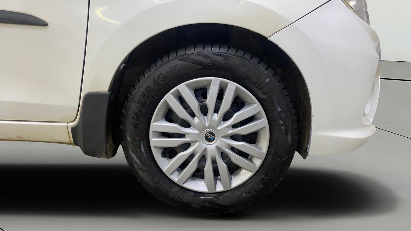 2018 Maruti Celerio ZXI, Petrol, Manual, 38,675 km, Right Front Wheel