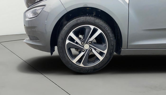 2023 Tata ALTROZ XZ + SUNROOF, Petrol, Manual, 8,013 km, Left Front Wheel