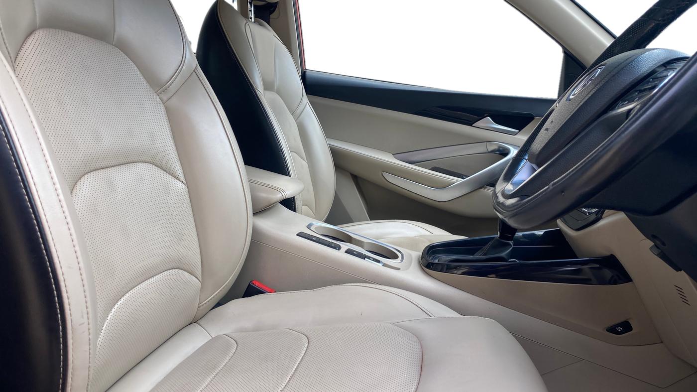 2021 MG HECTOR SHARP 1.5 DCT PETROL, Petrol, Automatic, 54,681 km, Right Side Front Door Cabin