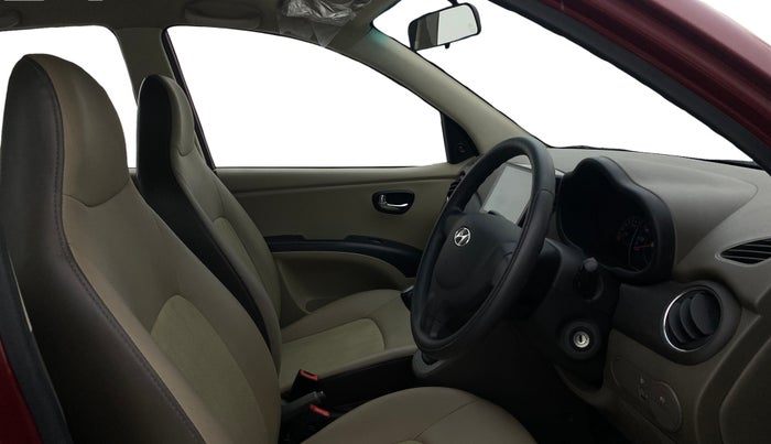 2014 Hyundai i10 SPORTZ 1.1, Petrol, Manual, 26,917 km, Right Side Front Door Cabin