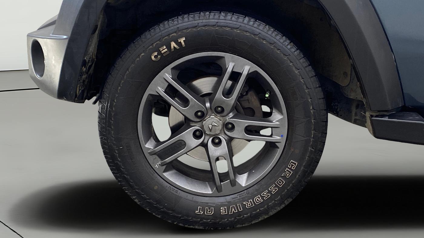 2023 Mahindra Thar LX P 2WD AT HT, Petrol, Automatic, 87,924 km, Left Front Wheel