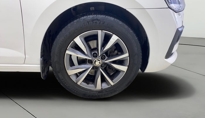 2022 Skoda SLAVIA STYLE 1.0L TSI MT, Petrol, Manual, 68,593 km, Right Front Wheel