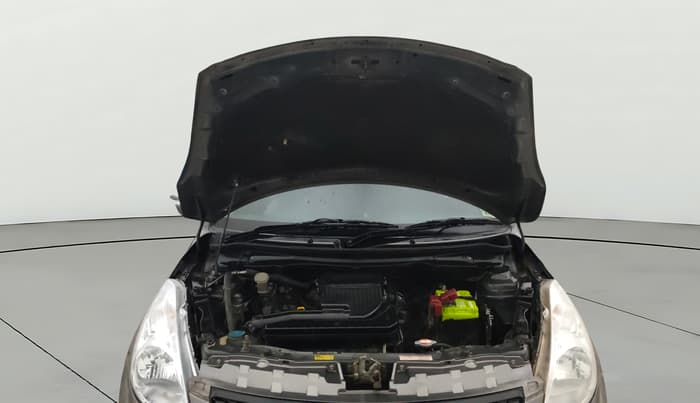 2013 Maruti Swift VXI, Petrol, Manual, 85,363 km, Open Bonet