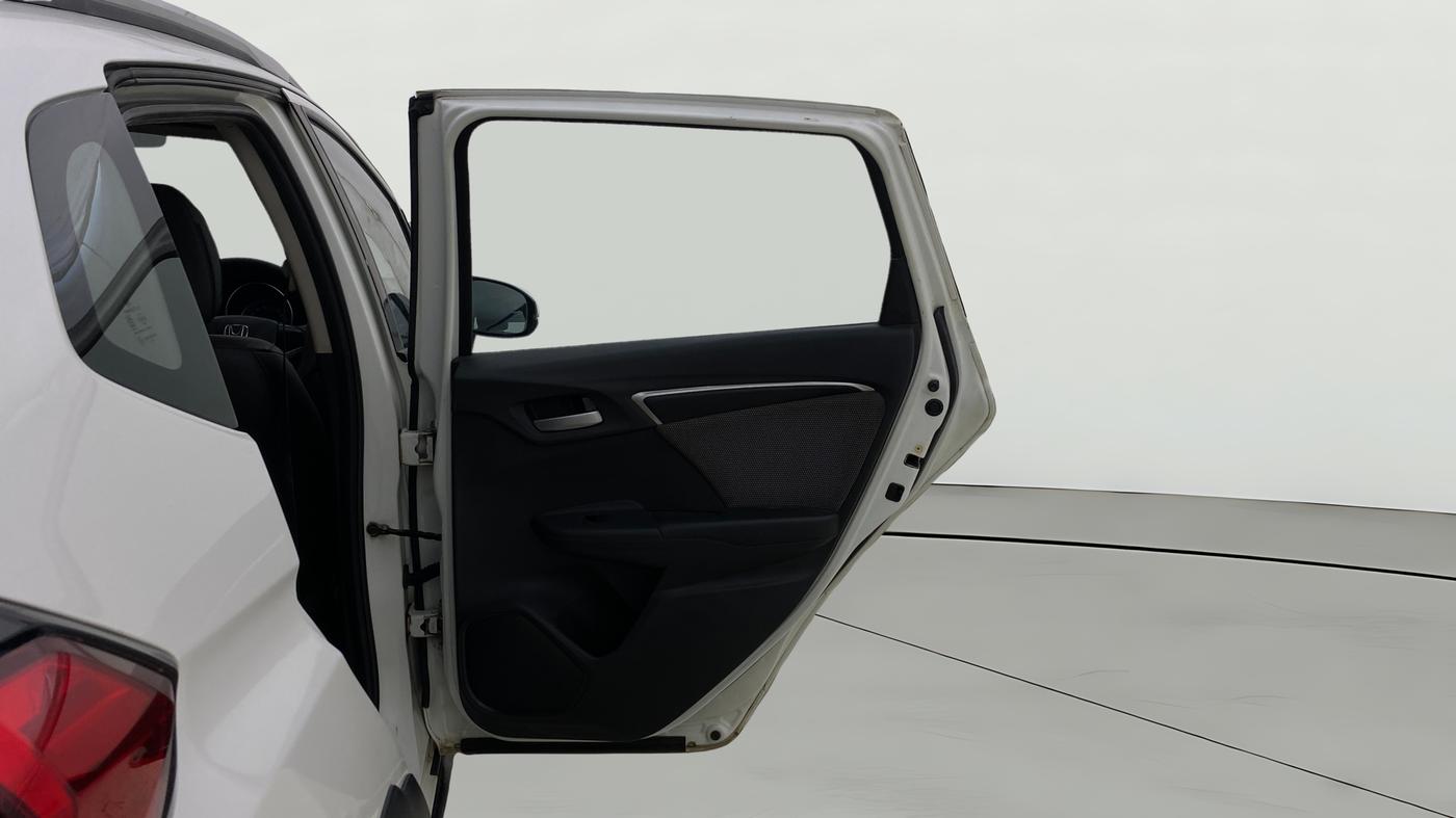 2018 Honda WR-V 1.2L I-VTEC VX MT, CNG, Manual, 1,24,680 km, RHS Rear Door