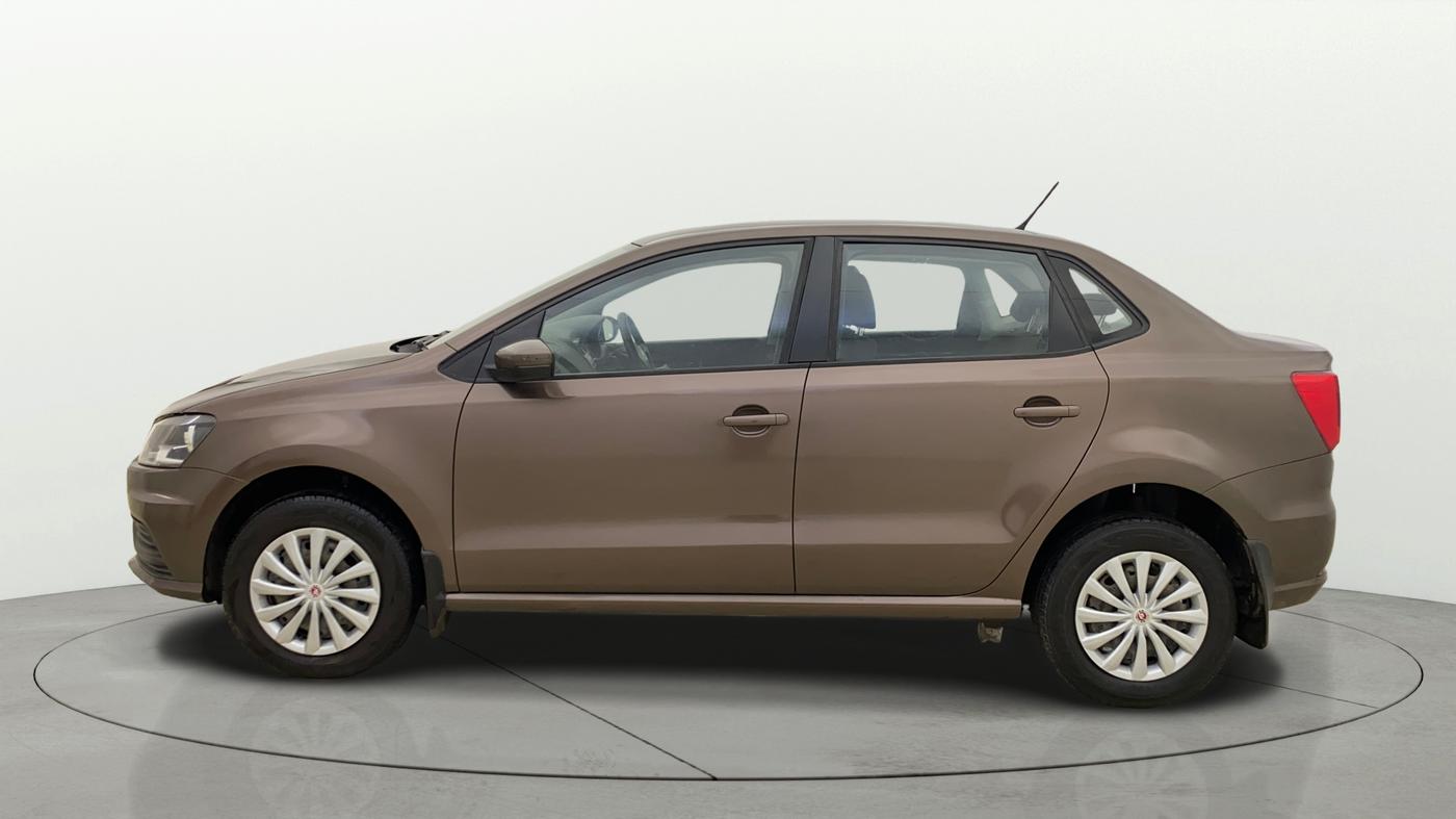 2019 Volkswagen Ameo TRENDLINE 1.0L, CNG, Manual, 45,977 km, Left Side
