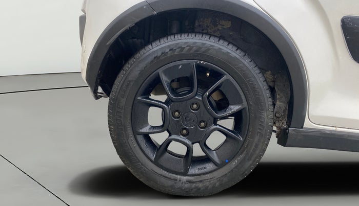 2018 Maruti IGNIS ALPHA 1.2, Petrol, Manual, 1,27,458 km, Right Rear Wheel
