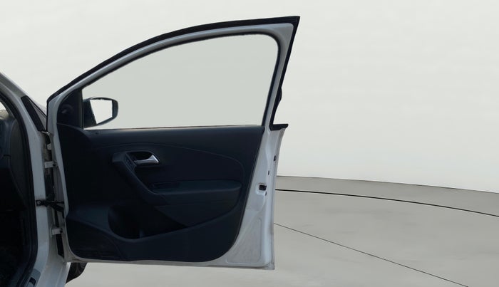 2019 Volkswagen Polo TRENDLINE 1.0L, CNG, Manual, 47,193 km, RHS Front Door