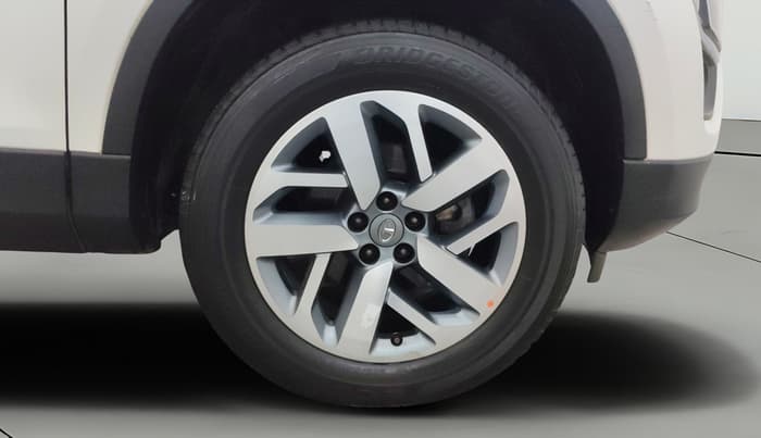 2021 Tata Safari XZA PLUS, Diesel, Automatic, 42,336 km, Right Front Wheel