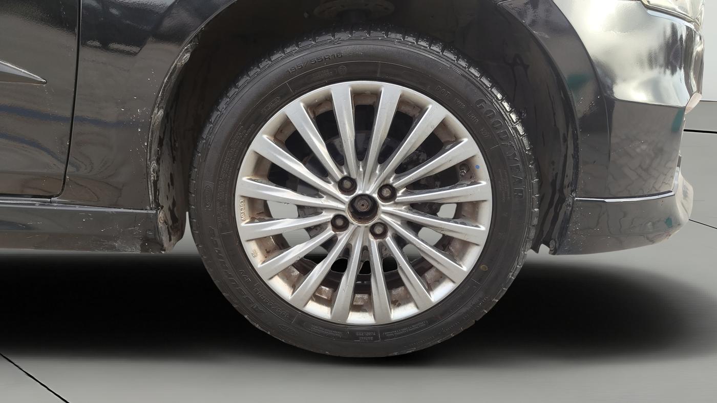 2017 Maruti Ciaz ZDI+ SHVS RS, Diesel, Manual, 93,401 km, Right Front Wheel