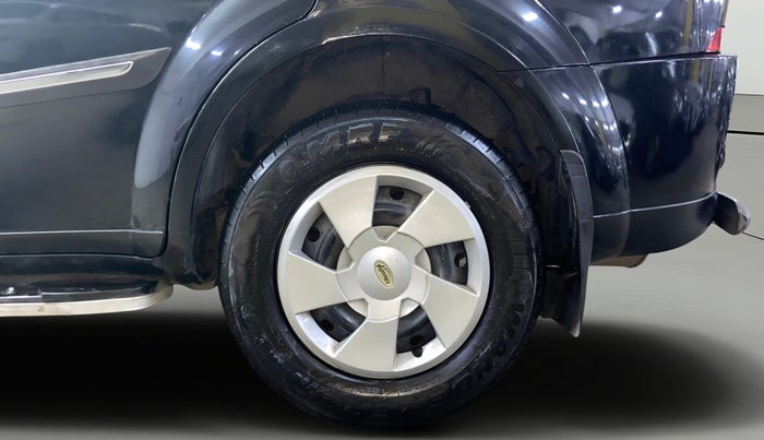 2019 Mahindra XUV500 W7, Diesel, Manual, 1,03,090 km, Left Rear Wheel