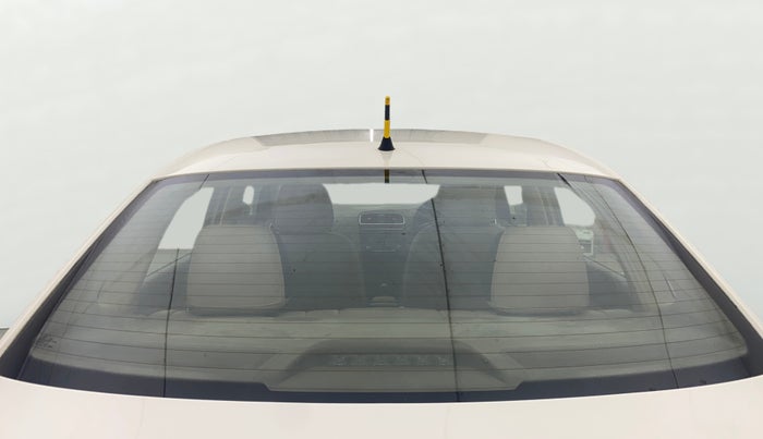 2012 Skoda Rapid AMBITION 1.6 TDI CR MT PLUS, Diesel, Manual, 1,10,617 km, Rear Windshield