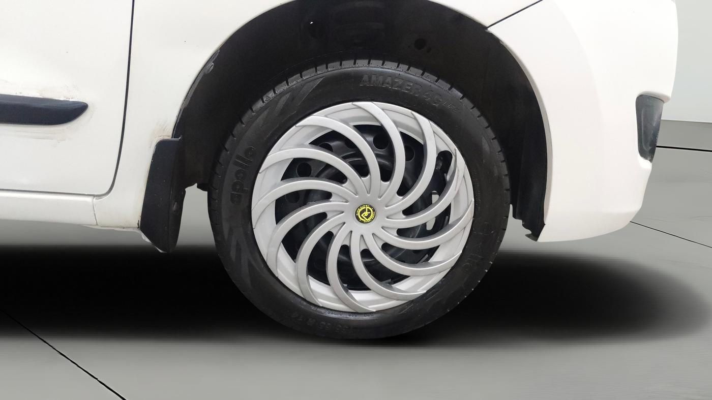2014 Maruti Wagon R 1.0 VXI, Petrol, Manual, 1,20,761 km, Right Front Wheel