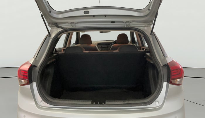 2019 Hyundai Elite i20 MAGNA PLUS 1.2, Petrol, Manual, 80,799 km, Boot Open Zoomed View