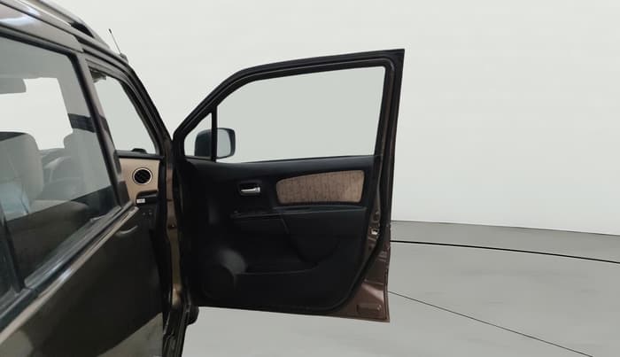 2017 Maruti Wagon R 1.0 VXI, Petrol, Manual, 66,480 km, RHS Front Door