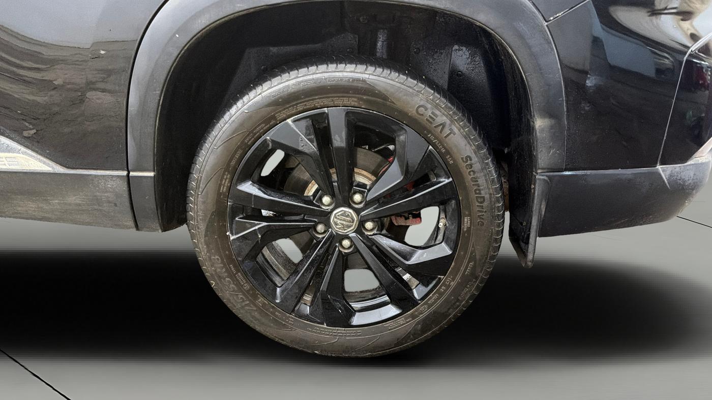 2024 MG HECTOR PLUS Sharp Pro Blackstorm 1.5 Turbo Petrol CVT 7 STR, Petrol, Automatic, 19,753 km, Left Rear Wheel