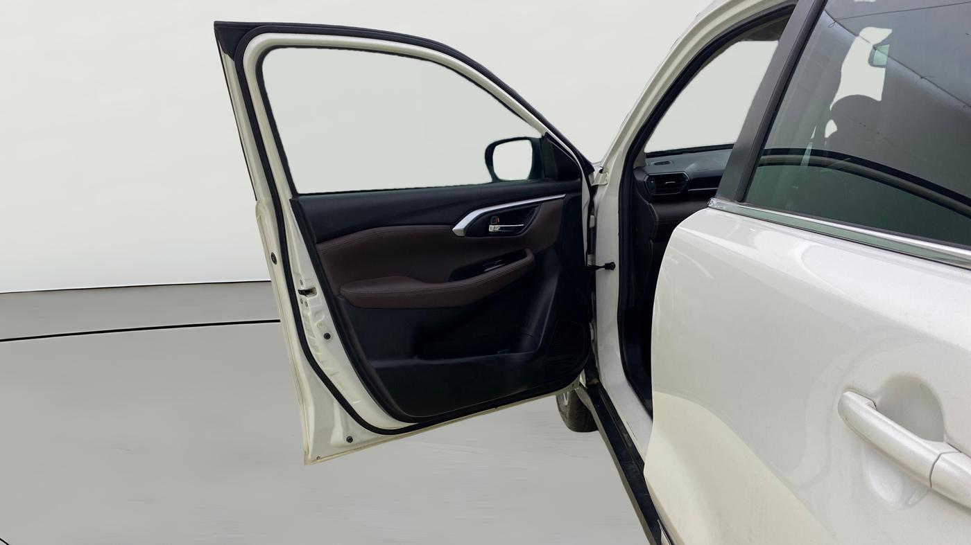 2024 Maruti Grand Vitara ZETA CNG, CNG, Manual, 70,011 km, LHS Front Door