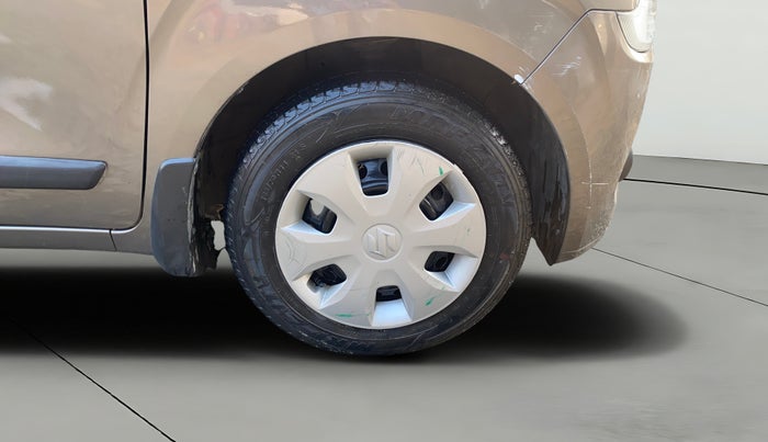 2021 Maruti New Wagon-R VXI 1.0, Petrol, Manual, 29,682 km, Right Front Wheel