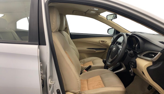 2020 Toyota YARIS J MT, Petrol, Manual, 33,227 km, Right Side Front Door Cabin