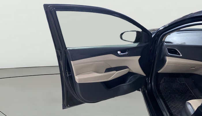 2018 Hyundai Verna 1.6 VTVT SX O, Petrol, Manual, 29,011 km, LHS Front Door