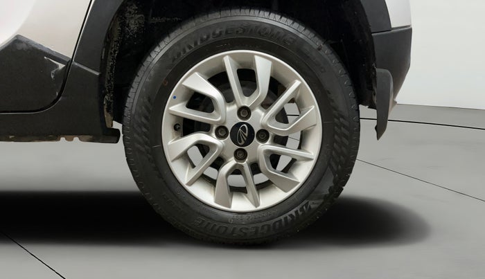 2017 Mahindra Kuv100 K6 PLUS 6 STR, Petrol, Manual, 36,967 km, Left Rear Wheel