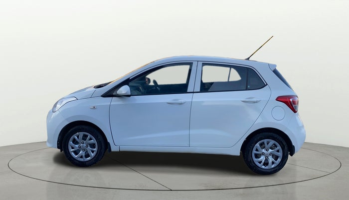 2017 Hyundai Grand i10 SPORTZ 1.2 KAPPA VTVT, Petrol, Manual, 97,124 km, Left Side