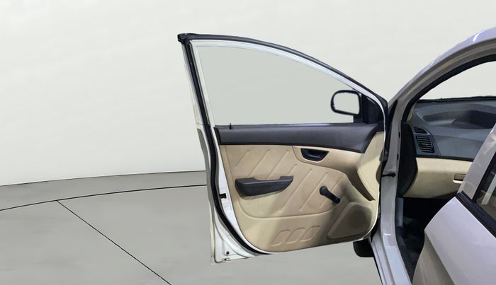 2013 Hyundai Eon D-LITE+, Petrol, Manual, 79,479 km, LHS Front Door