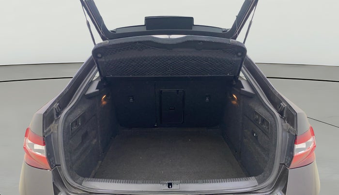 2018 Skoda Superb STYLE 1.8 TSI AT, Petrol, Automatic, 77,436 km, Boot Open Zoomed View