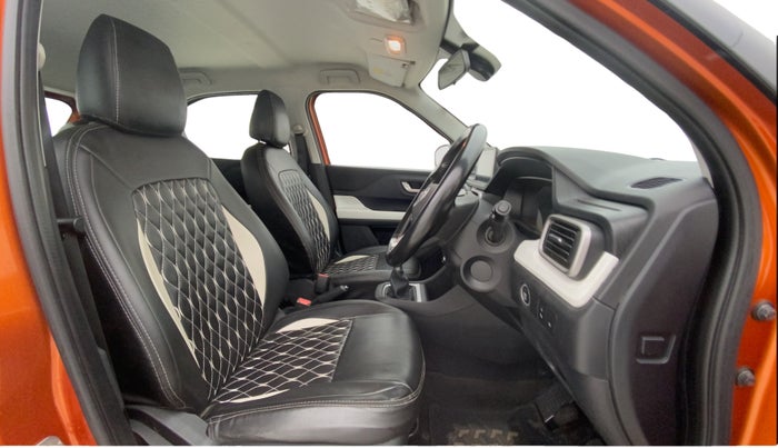 2022 Tata PUNCH CREATIVE  MT, Petrol, Manual, 43,003 km, Right Side Front Door Cabin