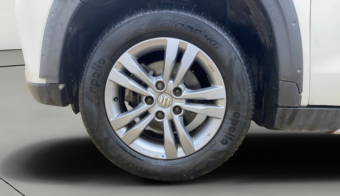 2016 Maruti Vitara Brezza ZDI PLUS, Diesel, Manual, 1,04,764 km, Left Front Wheel