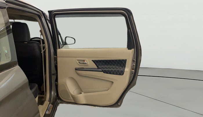 2021 Maruti Ertiga VXI SHVS, Petrol, Manual, 89,102 km, RHS Rear Door