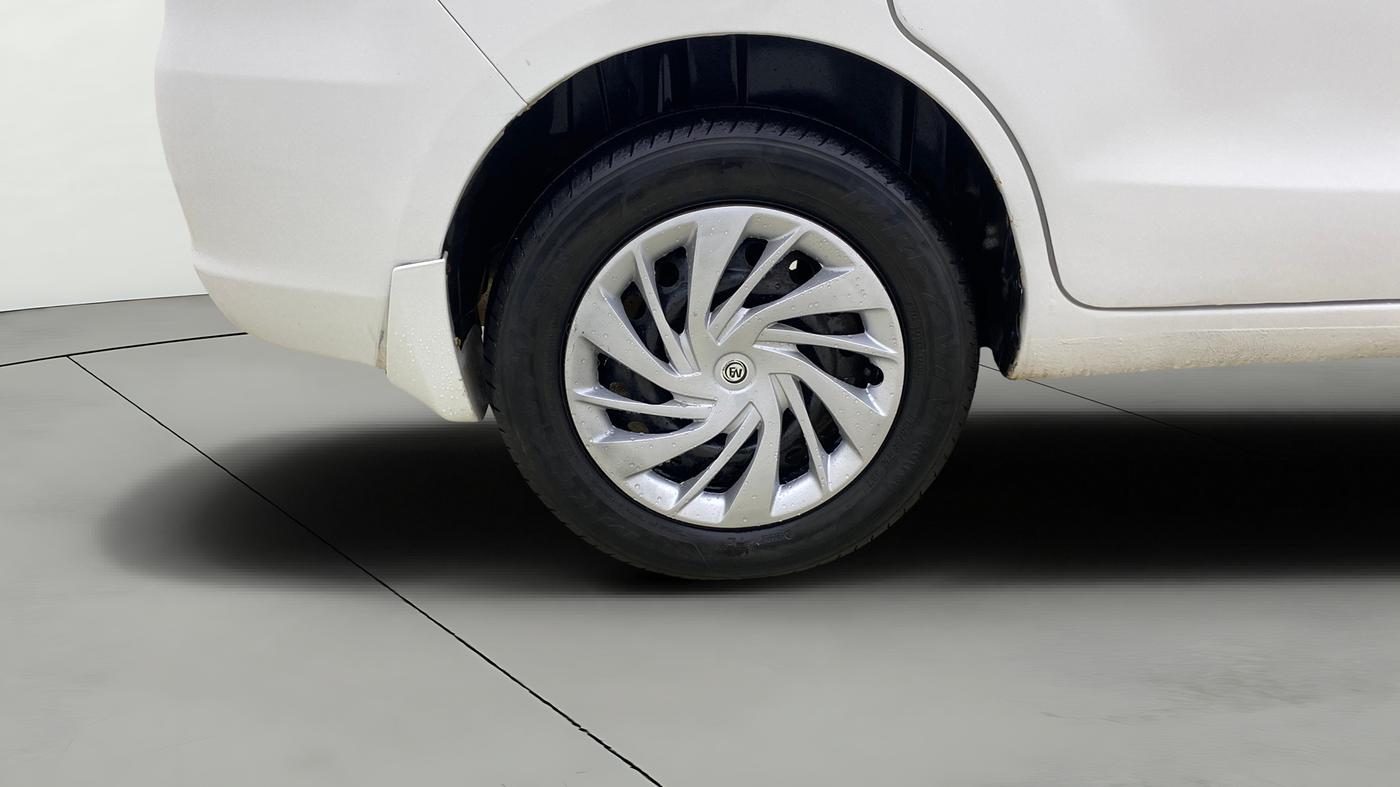 2015 Maruti Ertiga VDI, Diesel, Manual, 82,454 km, Right Rear Wheel