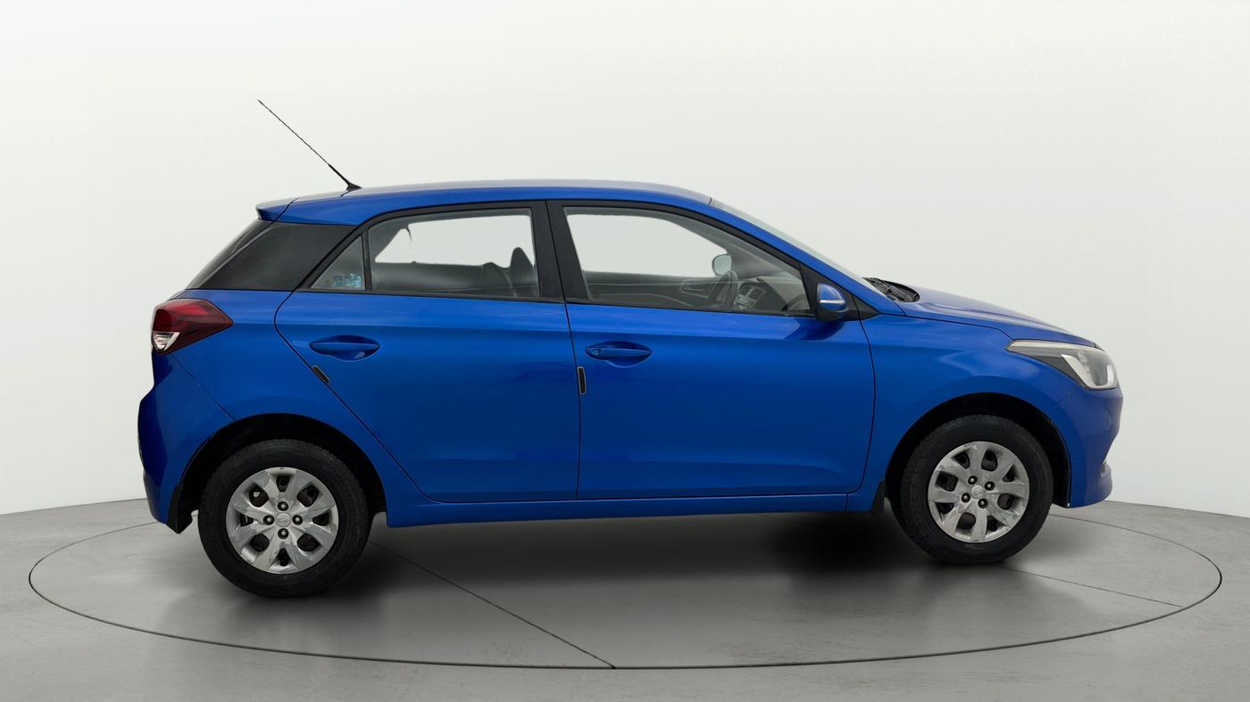 2017 Hyundai Elite i20 SPORTZ 1.2, Petrol, Manual, 77,161 km, Right Side View