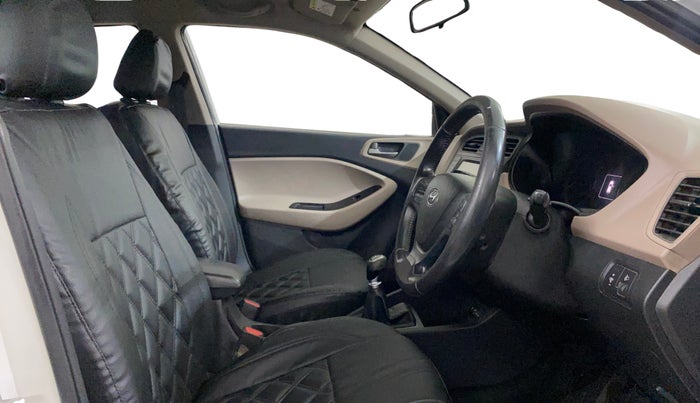 2016 Hyundai Elite i20 ASTA 1.2 (O), Petrol, Manual, 61,432 km, Right Side Front Door Cabin
