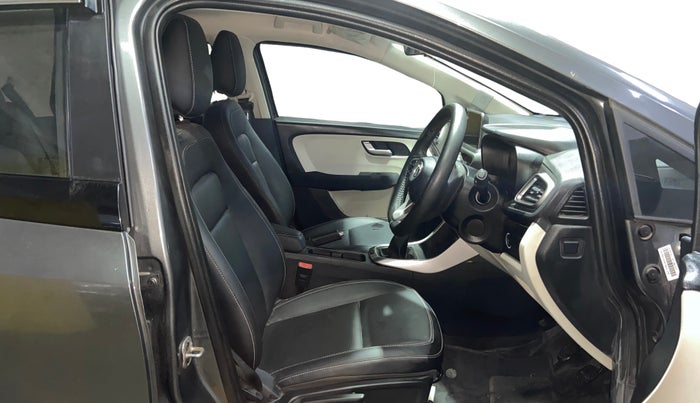 2022 Tata ALTROZ XZ PLUS PETROL, Petrol, Manual, 12,856 km, Right Side Front Door Cabin