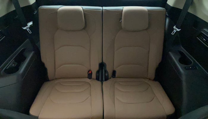 2023 MG HECTOR PLUS SHARP PRO 1.5 PETROL TURBO CVT 6 STR, Petrol, Automatic, 35,383 km, Third Seat Row ( optional )