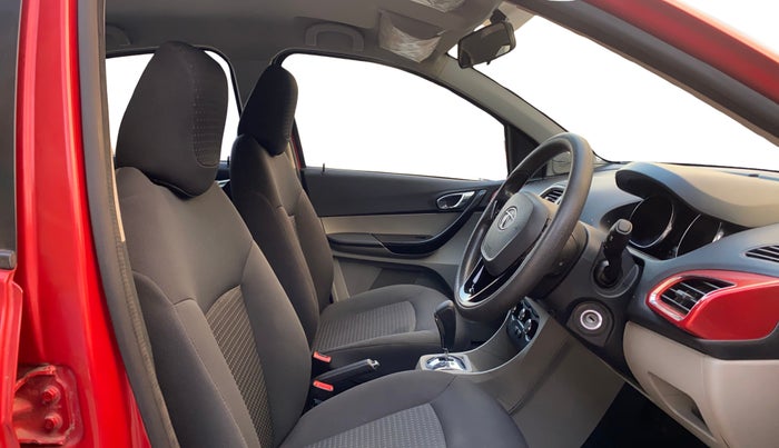 2018 Tata Tiago XZA PETROL, Petrol, Automatic, 34,887 km, Right Side Front Door Cabin
