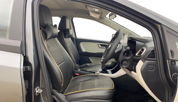 2024 Tata ALTROZ XZ PETROL, Petrol, Manual, 6,794 km, Right Side Front Door Cabin