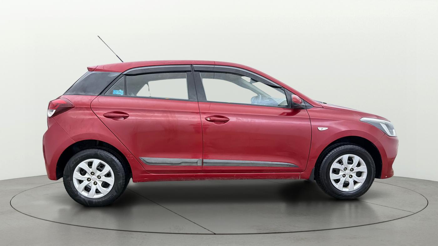 2015 Hyundai Elite i20 MAGNA 1.2, Petrol, Manual, 45,647 km, Right Side View
